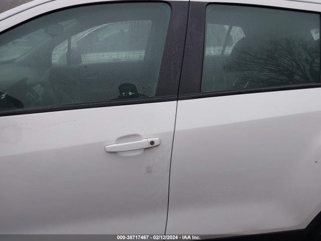 Chevrolet TRAX LS 2018 KL7CJKSB3JB643823 Image 14