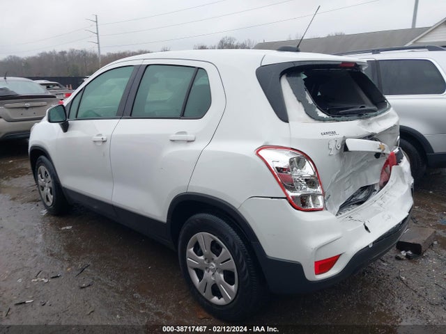 Chevrolet TRAX LS 2018 KL7CJKSB3JB643823 Image 3