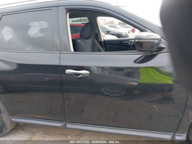 5N1DR2BMXLC612711 Nissan Pathfinder Sv 4wd