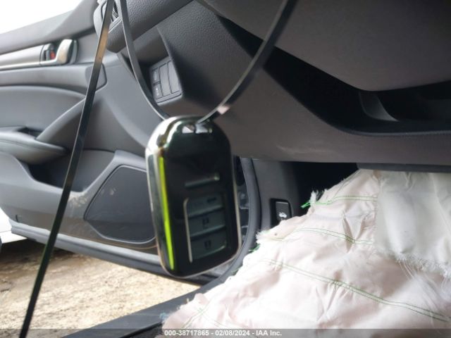 1HGCV1F16KA070167 Honda ACCORD LX