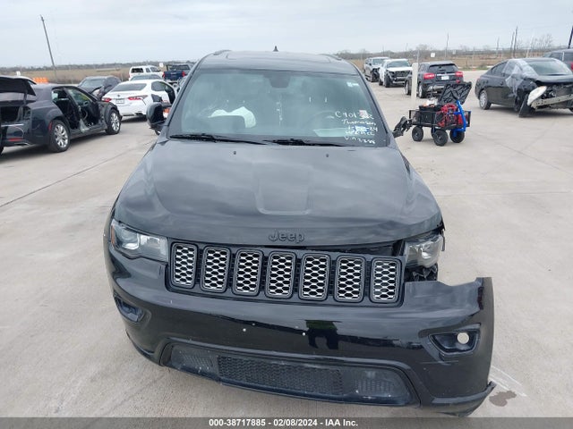 1C4RJEAG7JC392388 Jeep Grand Cherokee Altitude 4x2