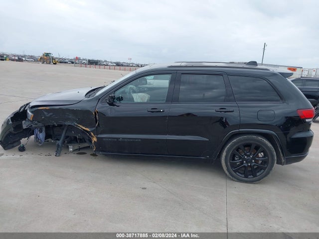 1C4RJEAG7JC392388 Jeep Grand Cherokee Altitude 4x2