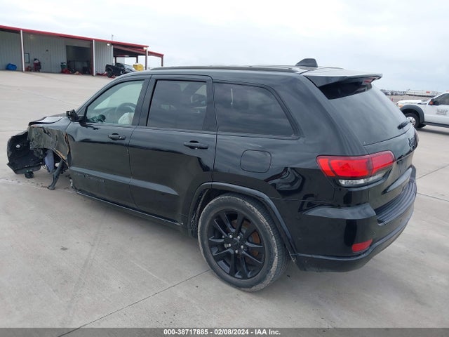 1C4RJEAG7JC392388 Jeep Grand Cherokee Altitude 4x2