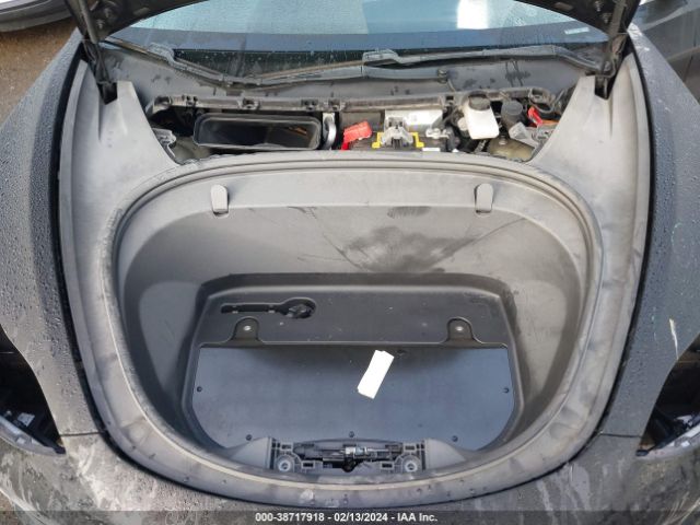 5YJ3E1EB6JF148218 Tesla Model 3 Long Range/performance
