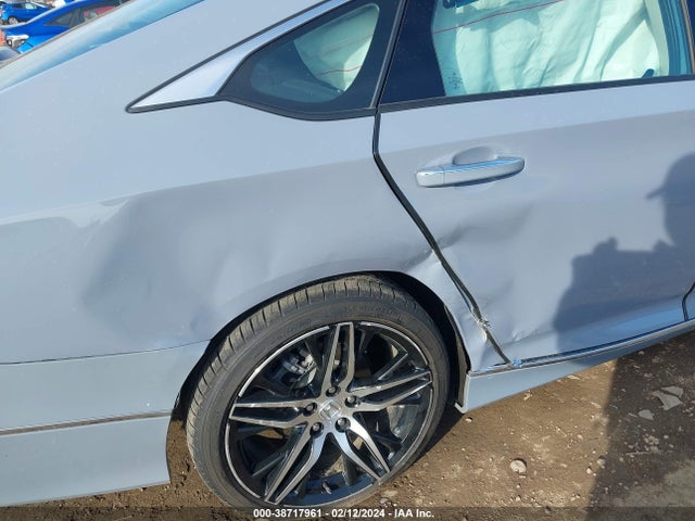 Honda Accord Touring 2022 1HGCV2F91NA009373 Image 18