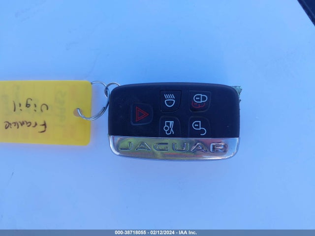 2017 JAGUAR XF SAJBF4BV5HCY47504 Photo 10