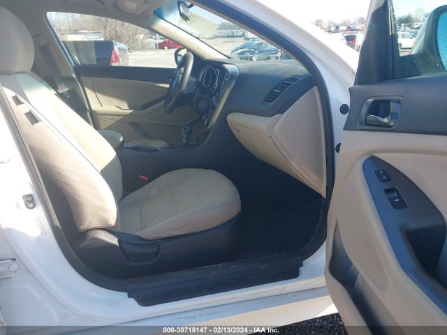 KIA Optima Lx 2015 KNAGM4A75F5623385 Image 5
