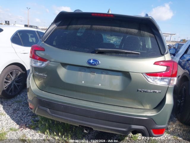 JF2SKAJC6MH562883 Subaru Forester Premium