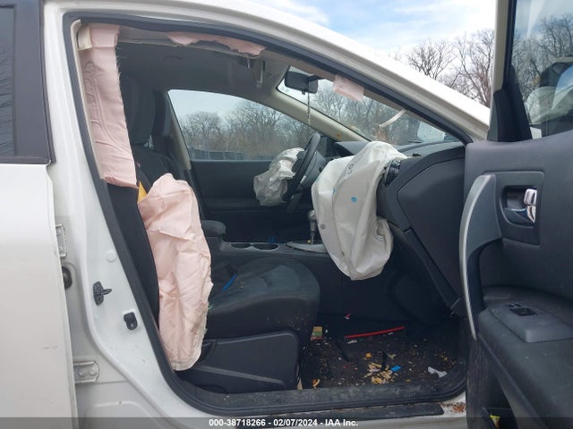 38718266 :رقم المزاد ، JN8AS5MV5EW703569 vin ، 2014 Nissan Rogue Select S مزاد بيع