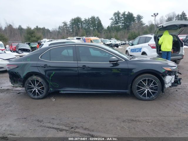 4T1G11BK3NU067039 Toyota Camry Se Awd