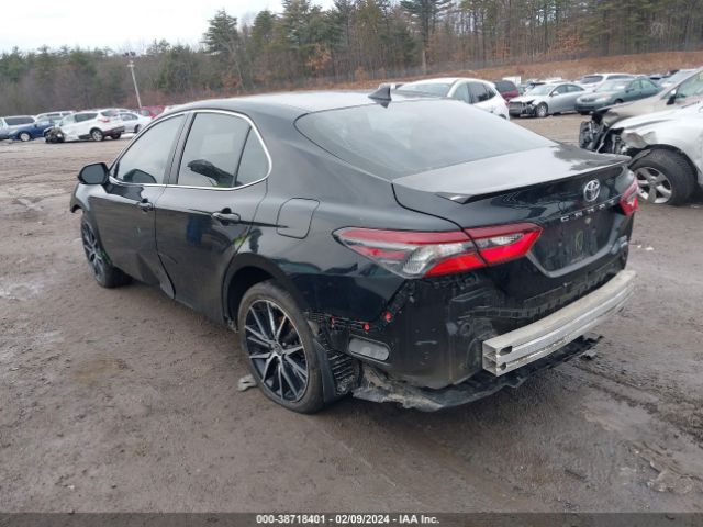 4T1G11BK3NU067039 Toyota Camry Se Awd