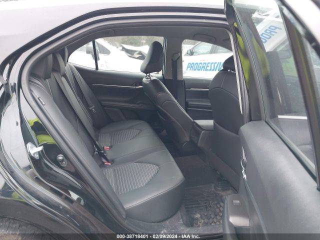 4T1G11BK3NU067039 Toyota Camry Se Awd