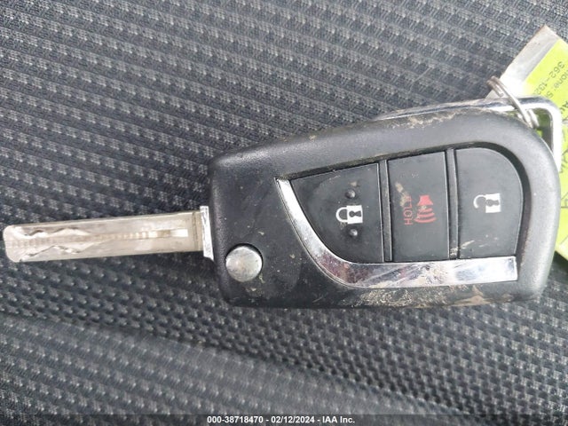 Toyota RAV4 LE 2019 2T3H1RFV8KW011740 Image 11