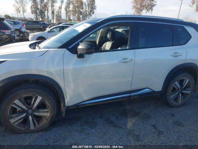 JN8AT3CA8MW024765 Nissan Rogue Sl Fwd