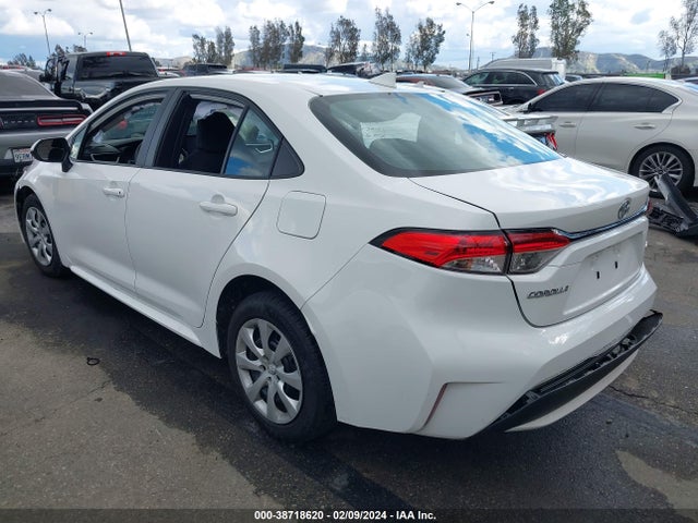 Toyota COROLLA LE 2022 5YFEPMAE5NP279686 Image 3