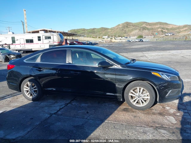 2017 HYUNDAI SONATA SE VIN: 5NPE24AF7HH560865