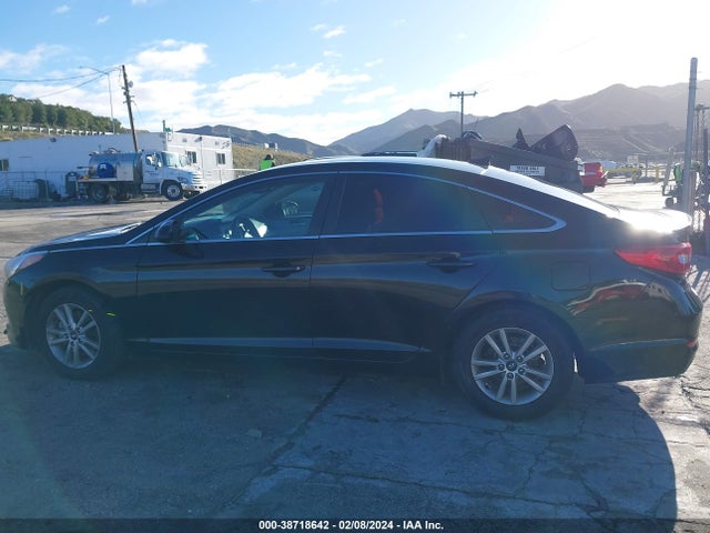 2017 HYUNDAI SONATA SE VIN: 5NPE24AF7HH560865