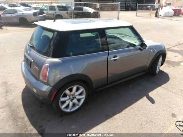 2002 MINI COOPER S WMWRE33442TD53853 Photo 3