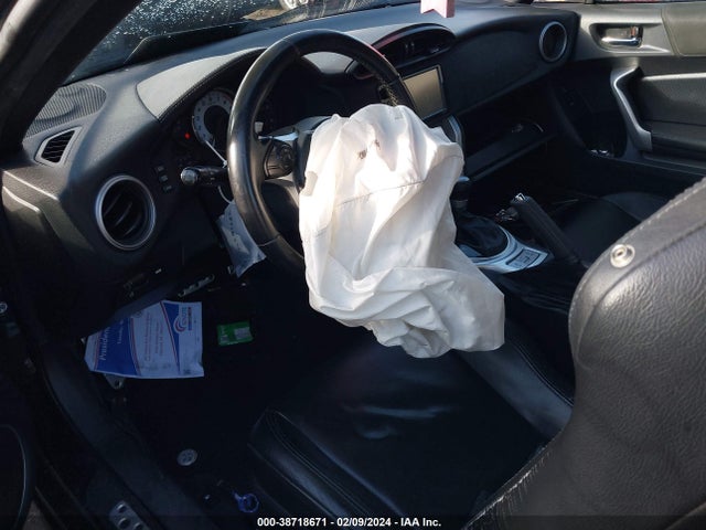 Toyota 86 2018 JF1ZNAA1XJ8700767 Image 18