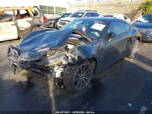 Toyota 86 2018 JF1ZNAA1XJ8700767 Image 2