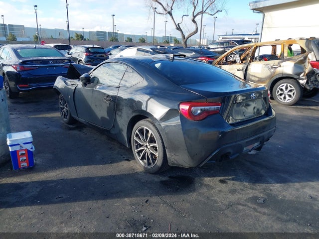 Toyota 86 2018 JF1ZNAA1XJ8700767 Image 3