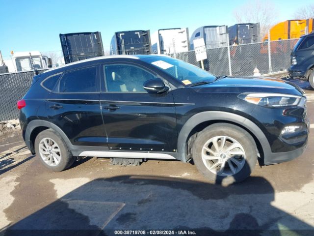 KM8J33A41HU403998 Hyundai Tucson Se Plus