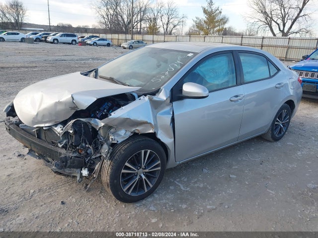 Toyota COROLLA 2016 5YFBURHE5GP522074 Image 2