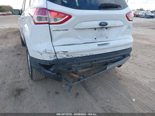 1FMCU9GX0EUD05423 Ford ESCAPE SE