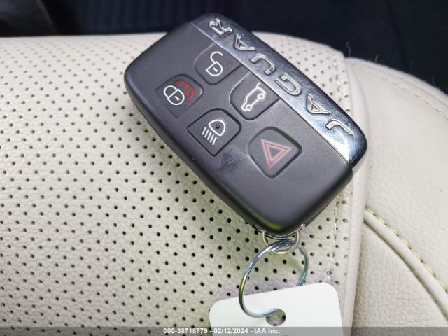 SADCK2BVXHA061667 Jaguar F-pace 35t Prestige