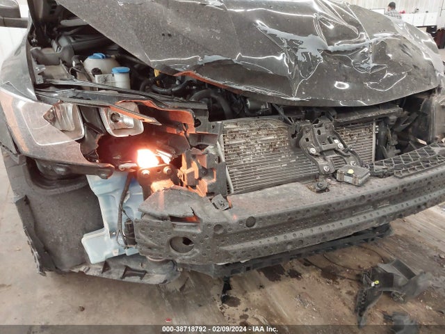 1VWDT7A33HC063448 Volkswagen Passat 1.8t R-line