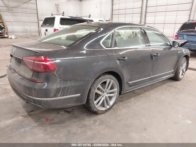 1VWDT7A33HC063448 Volkswagen Passat 1.8t R-line
