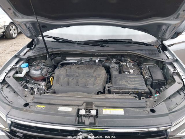 3VVCB7AX3PM034843 Volkswagen Tiguan 2.0t Se R-line Black