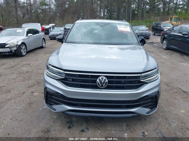 3VVCB7AX3PM034843 Volkswagen Tiguan 2.0t Se R-line Black
