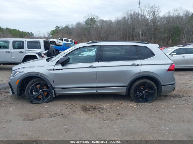 3VVCB7AX3PM034843 Volkswagen Tiguan 2.0t Se R-line Black