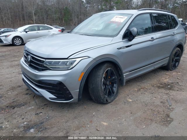 3VVCB7AX3PM034843 Volkswagen Tiguan 2.0t Se R-line Black