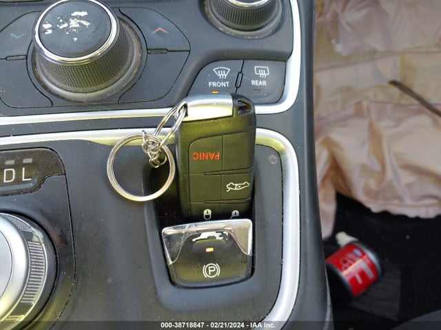 Chrysler 200 Limited 2015 1C3CCCAB0FN746888 Image 11