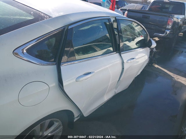 Chrysler 200 Limited 2015 1C3CCCAB0FN746888 Image 12