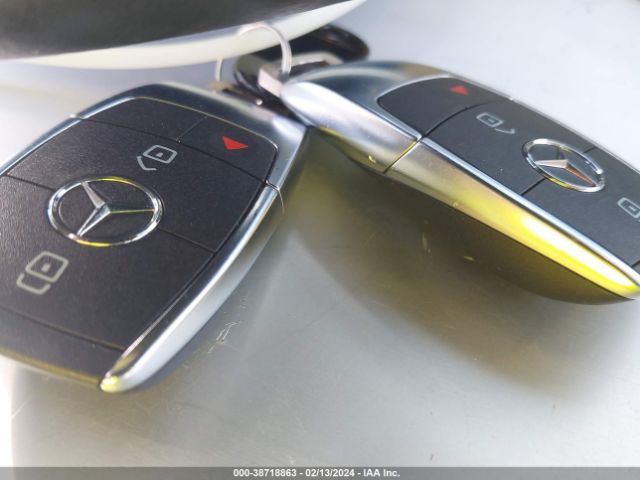 W1N4M4GB1NW185466 Mercedes-Benz GLB 250