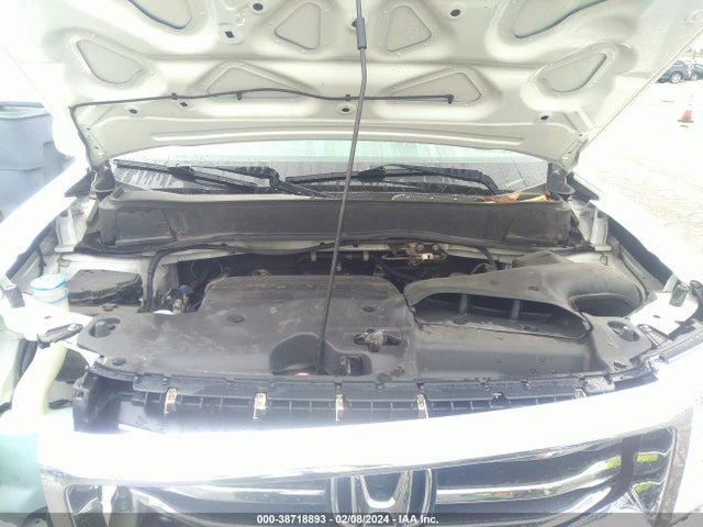 Honda Pilot Touring 2015 5FNYF4H90FB002031 Image 10