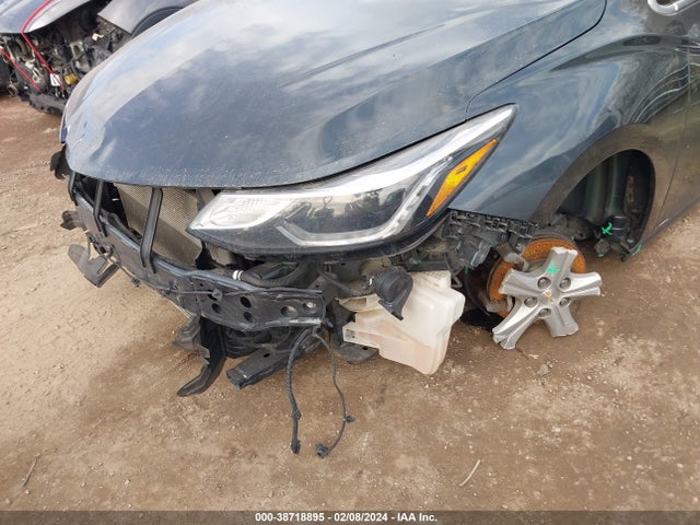 Chevrolet Cruze Premier Auto 2018 3G1BF6SM9JS640611 Image 6