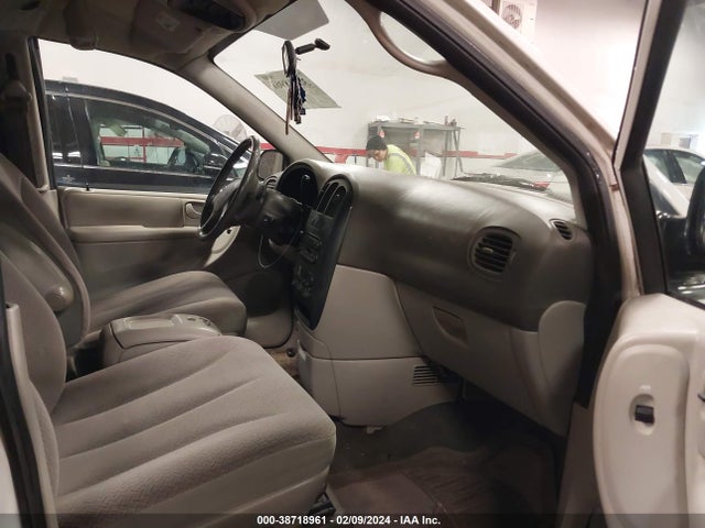 2005 DODGE GRAND CARAVAN SXT VIN: 2D4GP44L55R534150