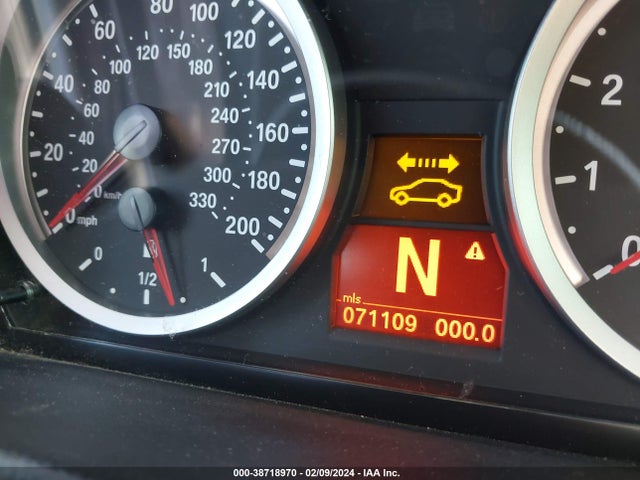 2011 BMW M3 VIN: WBSKG9C50BE369052