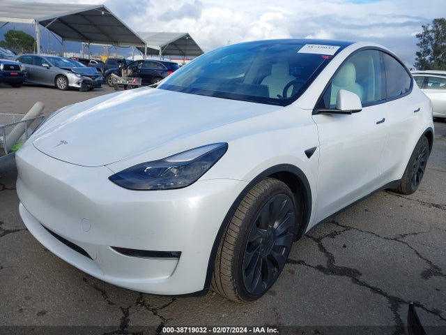 Tesla Model Y Performance Dual Motor All-wheel Drive 2022 7SAYGDEF2NF532011 Image 2