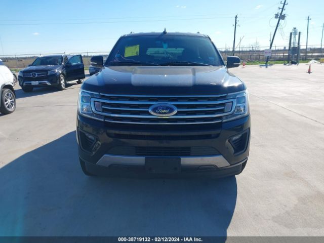 1FMJU1HT1KEA08817 Ford Expedition Xlt