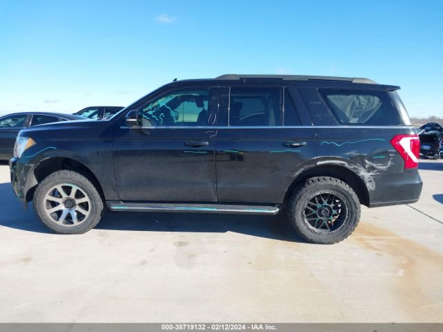 1FMJU1HT1KEA08817 Ford Expedition Xlt