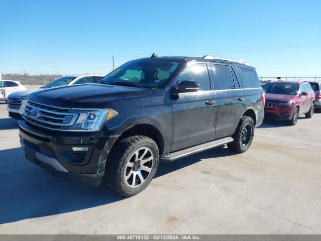1FMJU1HT1KEA08817 Ford Expedition Xlt