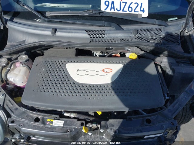 2016 FIAT 500E 3C3CFFGE0GT161112 Photo 9