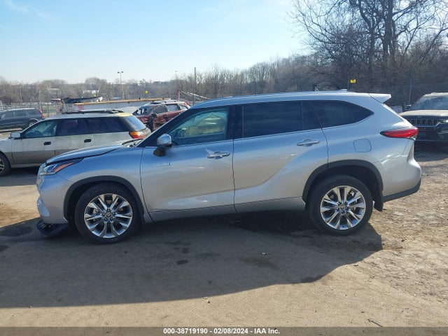 Toyota Highlander Hybrid Limited 2021 5TDDBRCH9MS024365 Image 14