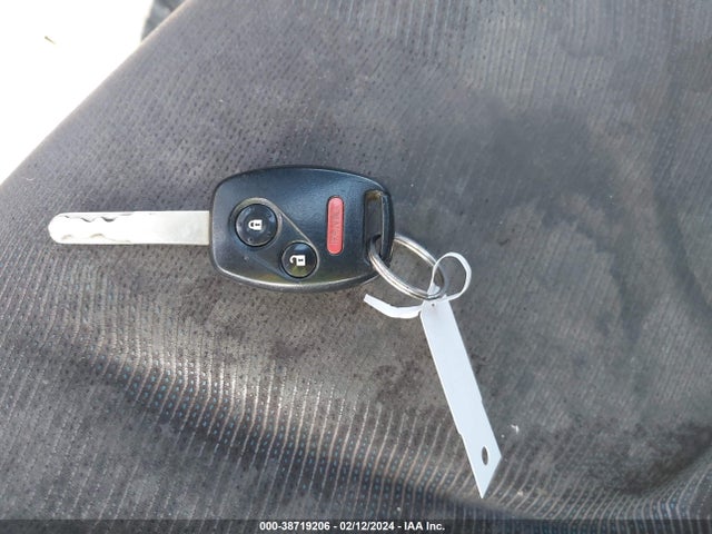 2010 HONDA FIT SPORT VIN: JHMGE8H43AS028465