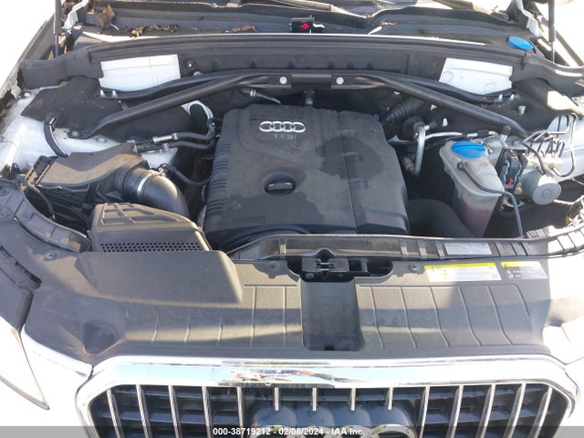 Audi Q5 2.0t Premium 2014 WA1LFAFP5EA106705 Image 10